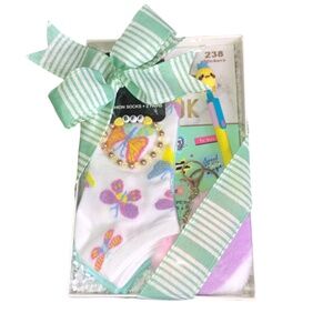 2 Pk 🦋 Butterflies Socks & BFF Friendship Bracelet Gift Set🦋